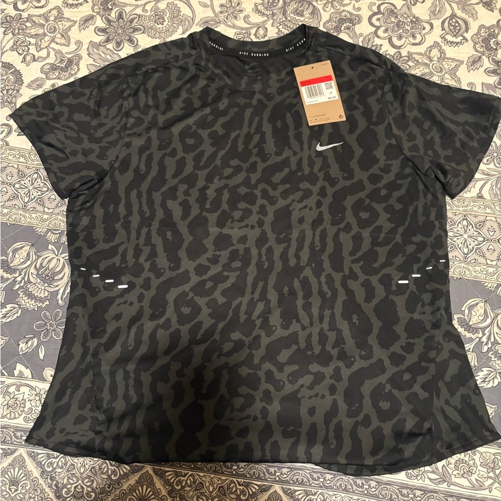 Nike Swift Dri-FIT Short Sleeve Running Top